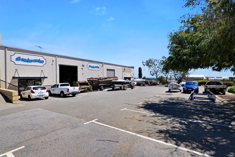 1/25 Emplacement Crescent, HAMILTON HILL  WA  6163