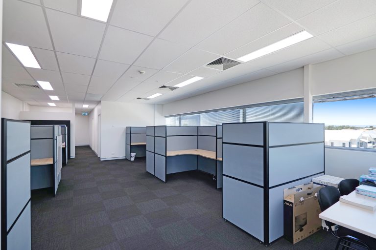 Suite 9/2 Queensgate Drive, CANNING VALE  WA  6155