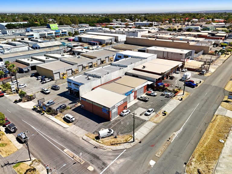 242 Star Street, WELSHPOOL  WA  6106