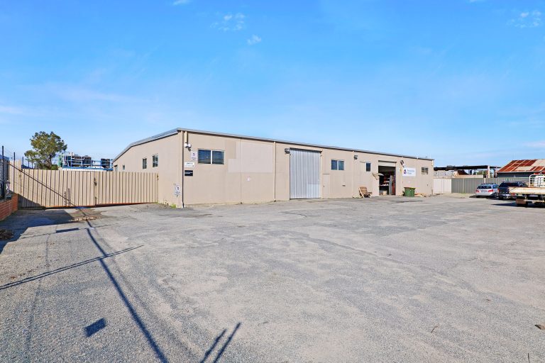 5/9 Pilbara Street, WELSHPOOL  WA  6106