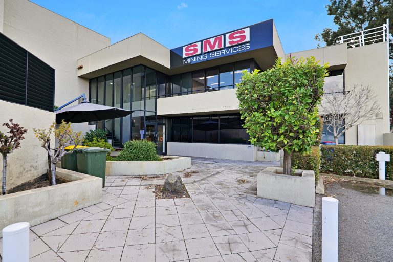 96-98 Ewing Street, WELSHPOOL  WA  6106